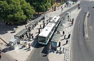 Konya’da turnike sistemiyle otobüslerin bekleme...