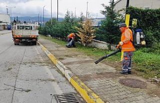 Körfez’de yollar ve caddeler temizleniyor