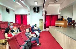 Köyceğiz’de sağlıklı yaşlanma semineri düzenlendi