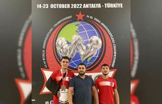 Kozanlı bilek güreşçilerinin başarısı