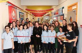 Küçük ressamlar Cumhuriyet’i resmetti