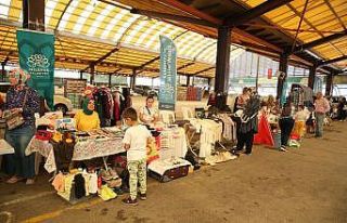 Kullanmadıkları eşyaları takas ettiler