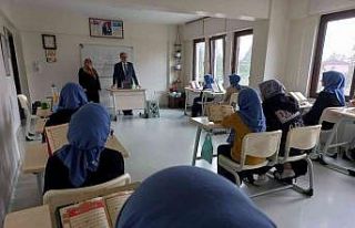 Kurslarda yürütülen çalışmalar incelendi