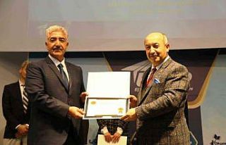 Kütahya Köprüören Tek Termik Ortaokulu’na Altın...