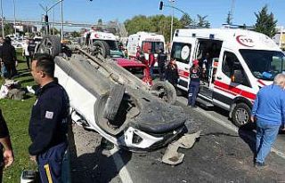 Kütahya’da 5 aracın karıştığı zincirleme...
