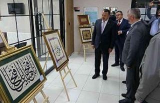 Kütahya’da görev yapan hattat iki din görevlisi...