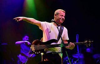 Levent Yüksel’den Bursa’da nostaljik konser