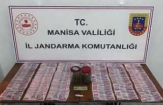 Manisa’da 3 ayrı adrese uyuşturucu baskını:...