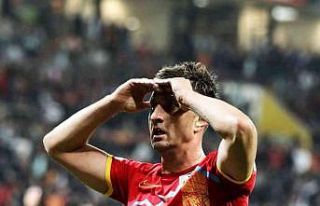 Mario Gavranovic 4. golünü attı