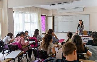 Marmaris Esnaf ve Sanatkarlar Odasından üyelerinin...