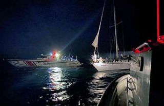 Marmaris ve Datça’da 125 göçmen kurtarıldı