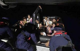 Marmaris’te 13 düzensiz göçmen kurtarıldı