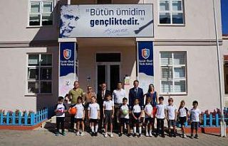 Marmaris’te en çok pil toplayan okullar ödüllendirildi