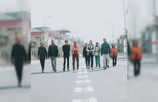 Merkezefendi Mahallesi’nde yol ve kaldırım çalışması...