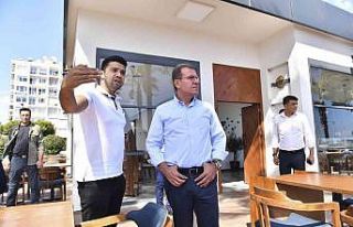 Mersin sahiline farklı konsepte 2 ayrı kafe