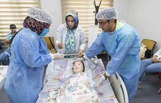 Mersin’de ’Hasta ve Yaşlı Özbakımına Destek’...