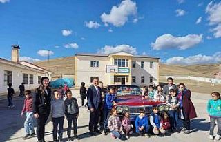 Milli Eğitim Müdürü Güney köy okullarında incelemelerde...