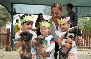 Minikler, hayvan dostlarıyla bir araya geldi