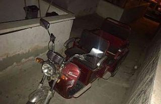 Motosiklet hırsızları adli kontrol ile serbest...