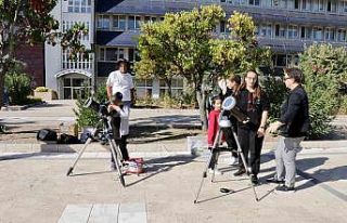 Muğla’da öğrenciler güneş tutulmasını izledi