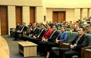 Muğla’da öğretmenlere MEB ders kitabı inceleme...