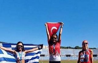 Muğlalı profesör atletizmde rekor kırdı