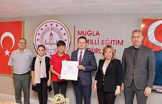 Muğla’nın gençleri Milli Teknoloji Hamlesi bayrağını...