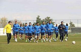 Muzaffer Bilazer: “Taraftarlarımızı tribünde...