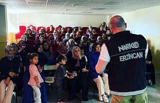 Narkotik polislerinden okul ve kurs merkezlerinde...