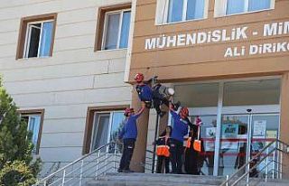 NEVÜ’de ’Yangın, Tahliye ve Kurtarma Tatbikatı’...