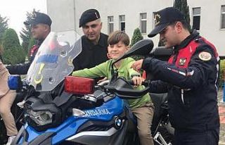 Öğrenciler Jandarmayı tanıdılar