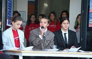 Öğrencilerden "Cumhuriyet’in İlanı"...