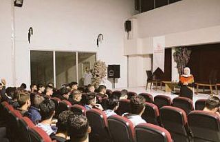 Öğrencilere mesleki çalışma anlatıldı