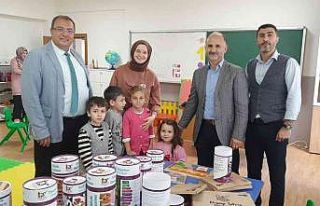 Öğrencilerin yaptığı oyuncaklar, selden etkilenen...