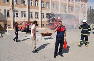Okullarda yangın tatbikatları sürüyor