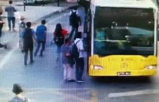 Otobüse binerken telefonu çalınan yolcunun o anları...