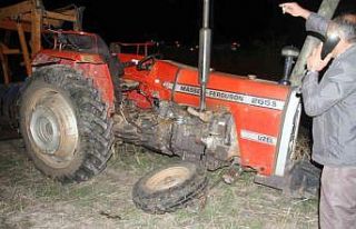 Otomobil ile traktör çarpıştı: 1 ölü, 2 yaralı