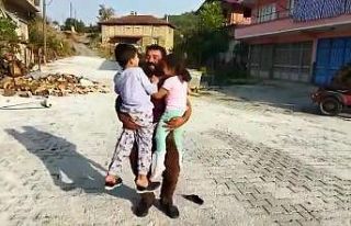 Öz anneleri tarafından kaçırılan çocuklar babalarına...