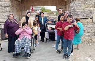 Özel bireyler tarihi mekanları gezdi