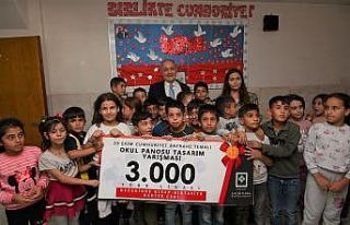 Pano tasarım yarışmasında dereceye giren okullara...