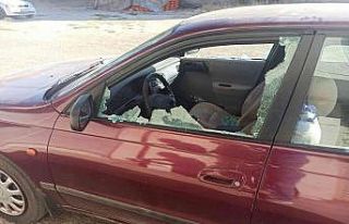 Park halindeki otomobile ateş edildi