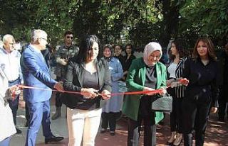Polis eşlerinden eğitime destek