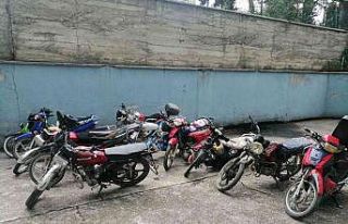 Polisten motosiklet uygulaması: 11 motosiklet trafikten...