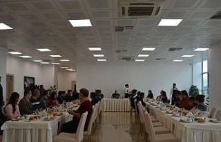 Rektör Savaş, özel gereksinimli öğrencilerle...