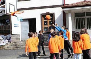 Rize’de okulların basket potalarını meslek lisesi...