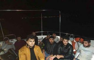 Sahil Güvenlik radarı tespit etti, 10 düzensiz...