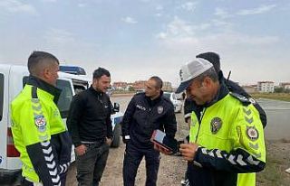 Sahte plaka ile polisi kandırmak istedi, gerçek...