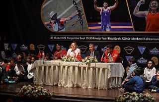 Şampiyonlar genç sporculara başarı hikayelerini...