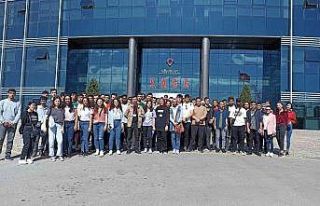 SBTÜ öğrencileri sektörün devlerini yerinde inceledi