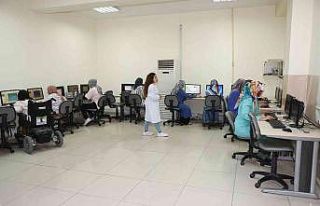 Şehitkamil’den kadınlara bilgisayar eğitimi